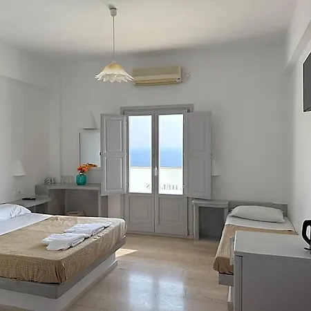Hellas Fira (Santorini)